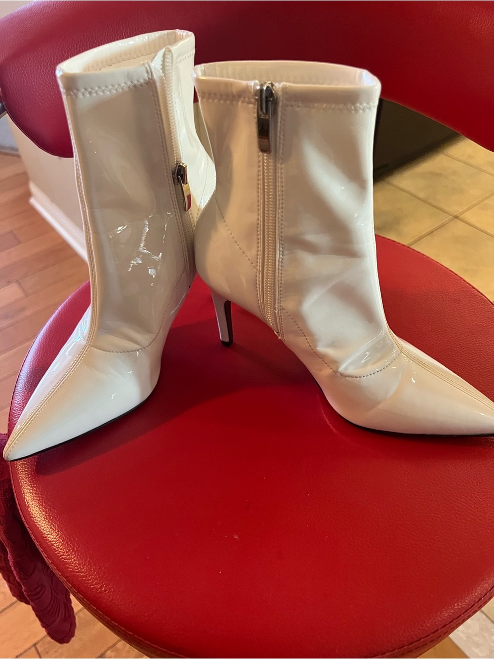 Women’s  Nine West Pointed Toe Ankle Boots - White Patent